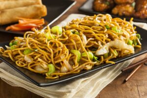 What Is The Difference Between Lo Mein and Chow Mein?